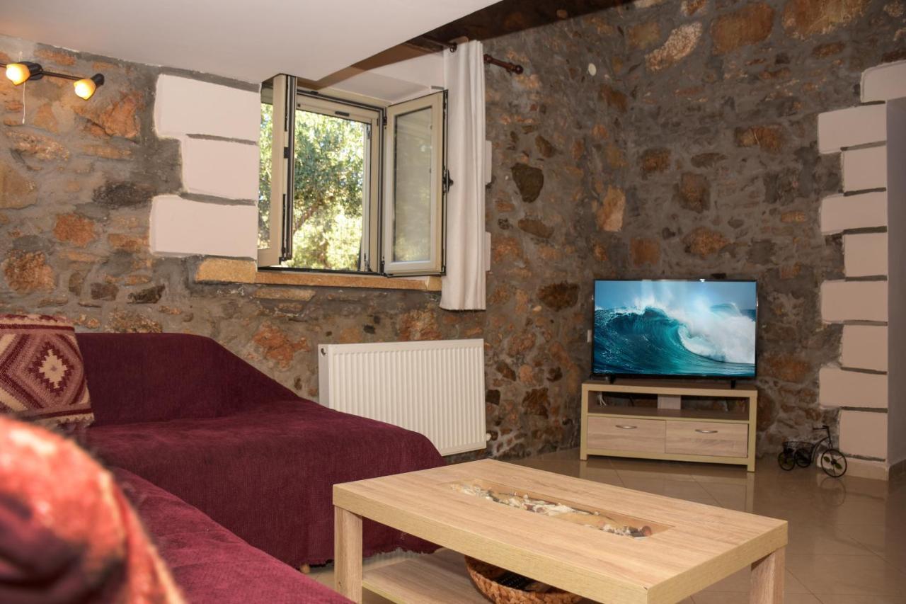 Pause Serenity House Into Olive Groves Agios Fotios Exterior foto