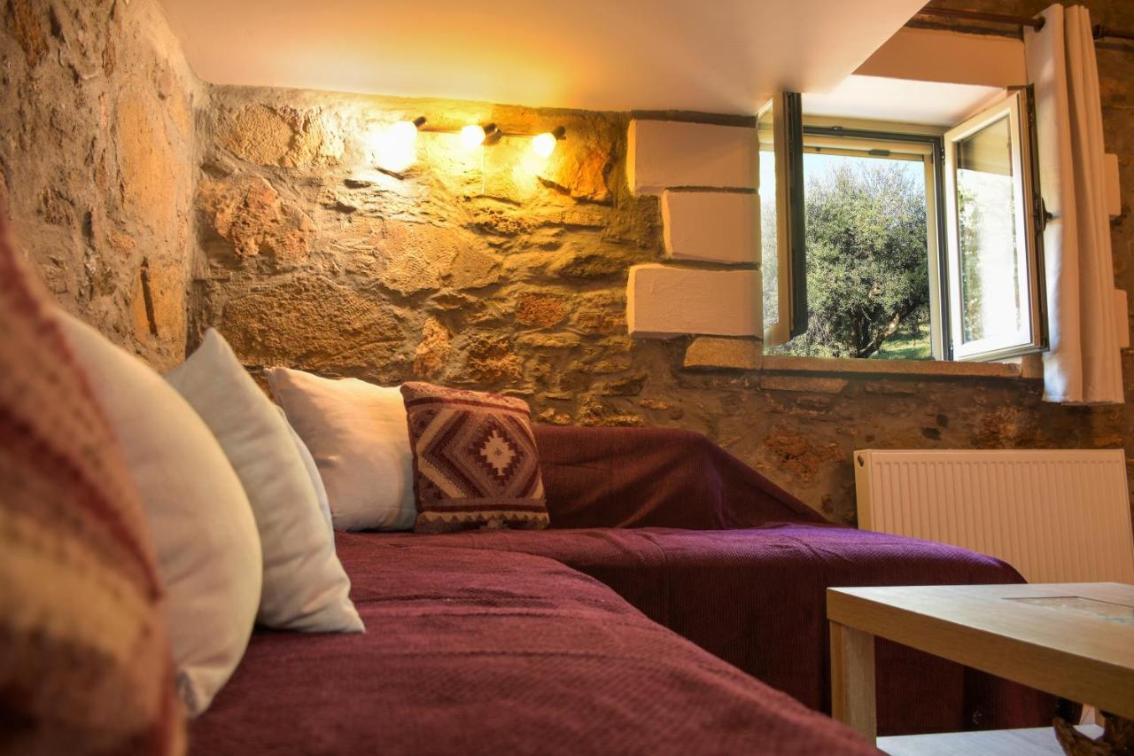 Pause Serenity House Into Olive Groves Agios Fotios Exterior foto