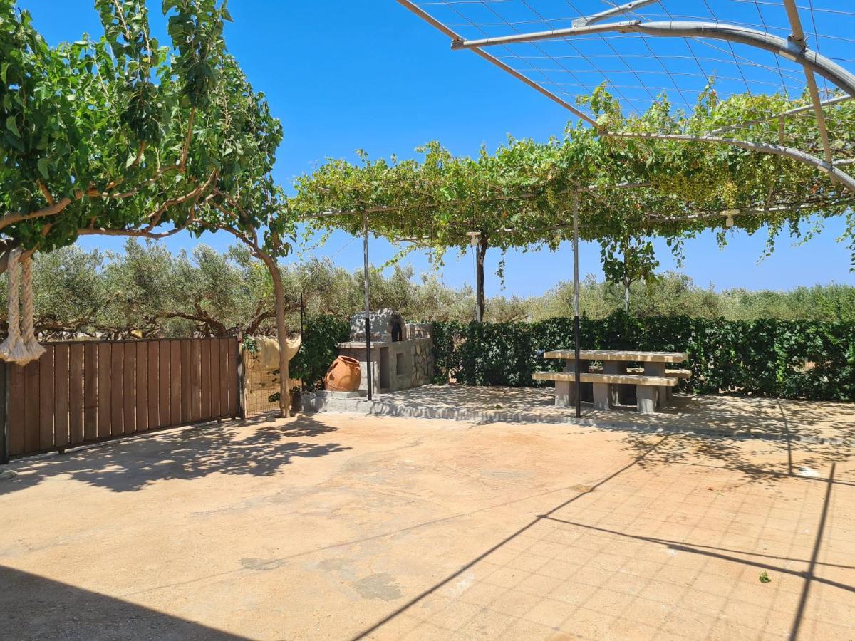 Pause Serenity House Into Olive Groves Agios Fotios Exterior foto